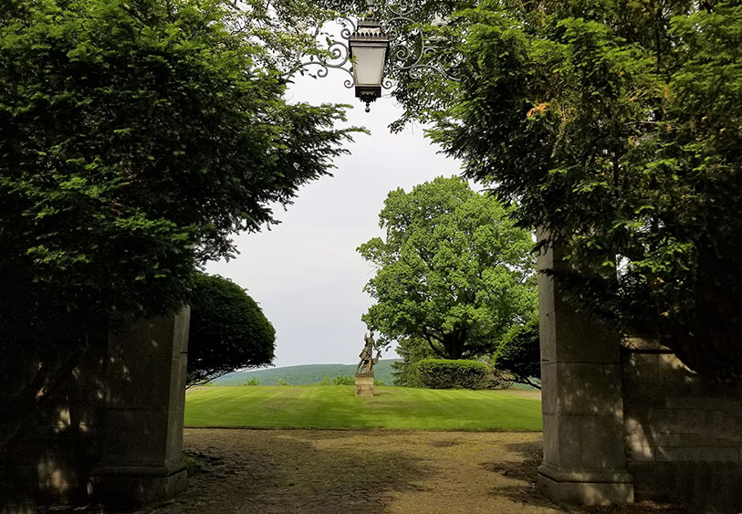 penguin court mansion entrance