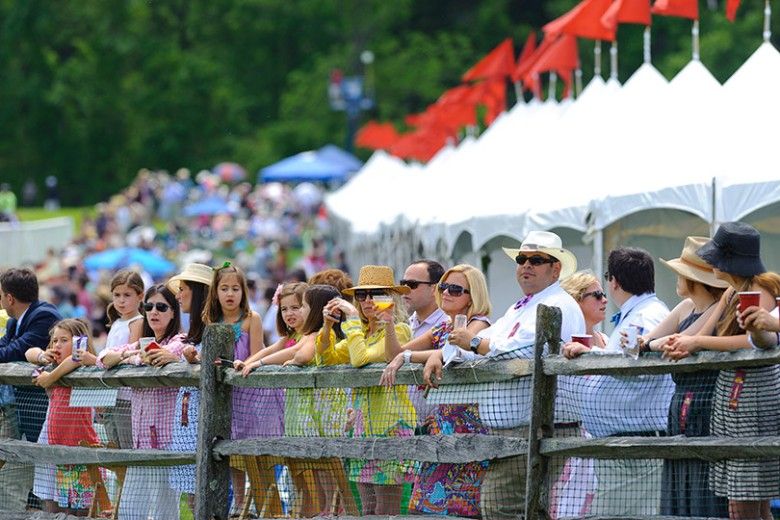 People at the race