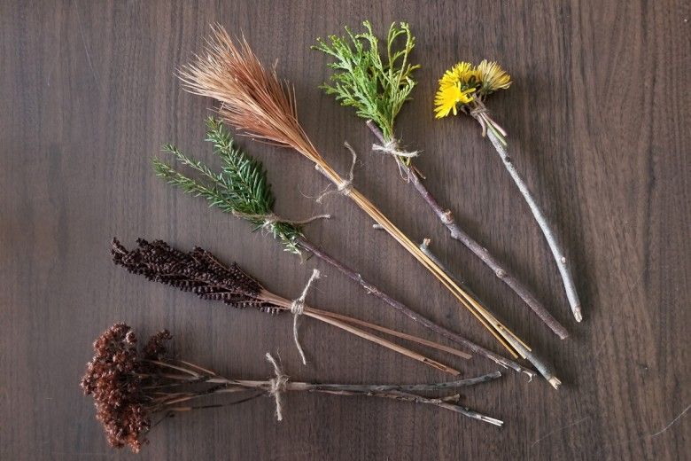 Nature paint brushes