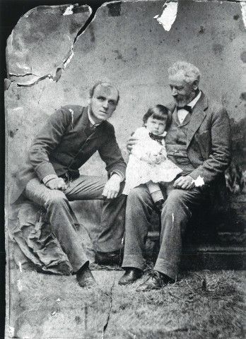 An 1884 photograph of Howard Pyle, his father William Pyle, and his son Sellers Poole Pyle (1882-1889). Courtesy of the Delaware Historical Society. An 1884 photograph of Howard Pyle, his father William Pyle, and his son Sellers Poole Pyle (1882-1889). Courtesy of the Delaware Historical Society.